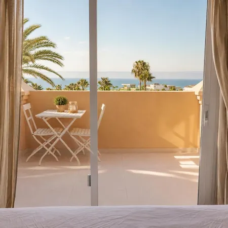 Feriehus Modern Family Townhose With Panoramic View Estepona